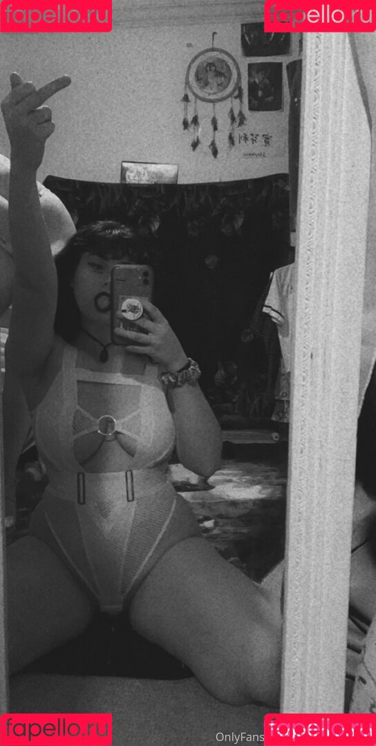 minniealiencos Onlyfans Photo Gallery 