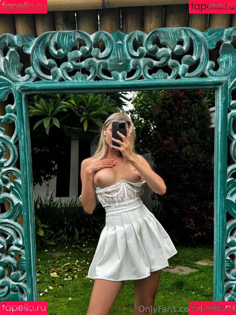 hotcryst Onlyfans Photo Gallery 