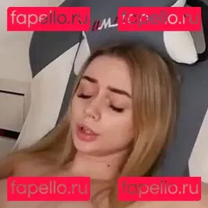 hotcryst Onlyfans Photo Gallery 