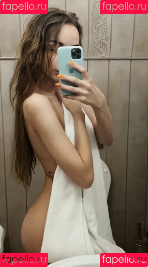 hotcryst Onlyfans Photo Gallery 