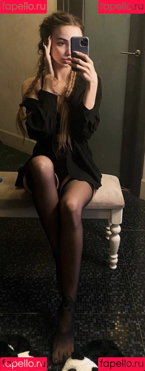 hotcryst Onlyfans Photo Gallery 