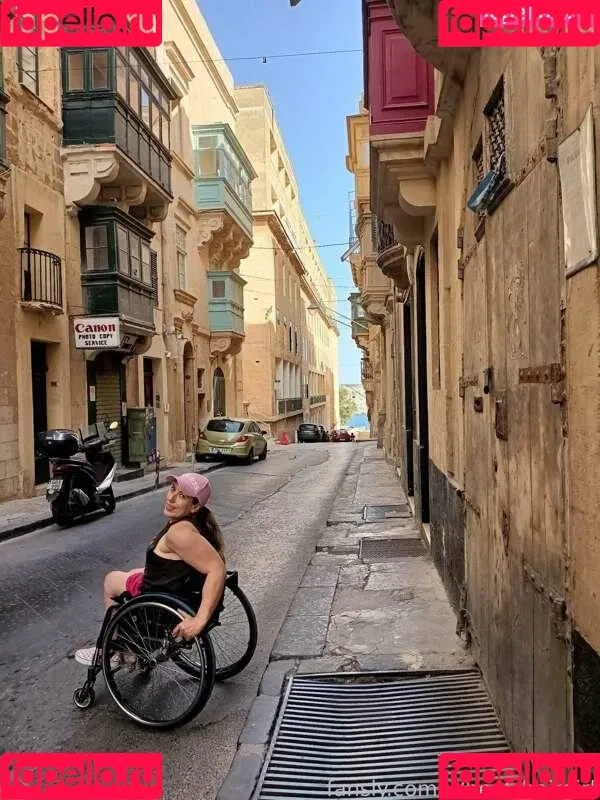 Wheelchairgirl Onlyfans Photo Gallery 