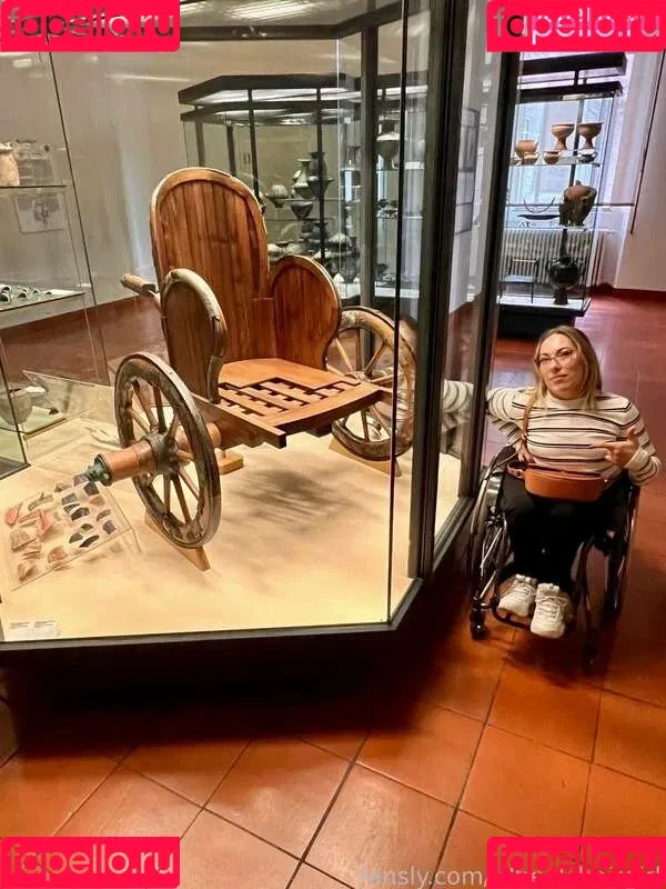 Wheelchairgirl Onlyfans Photo Gallery 