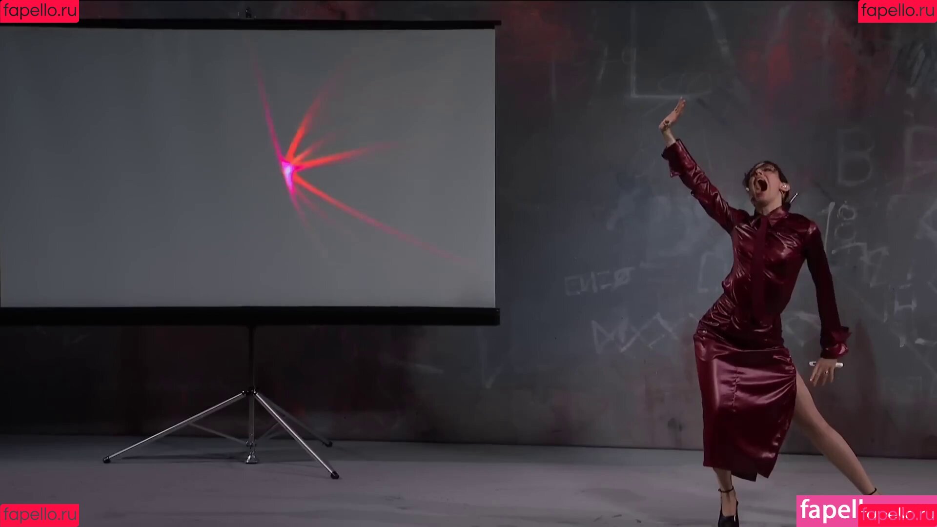 Caroline Polachek Onlyfans Photo Gallery 