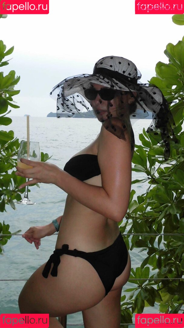 Ester Dobrik Onlyfans Photo Gallery 