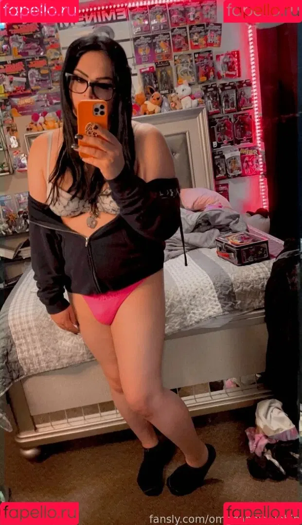 omgdannidolphin Onlyfans Photo Gallery 