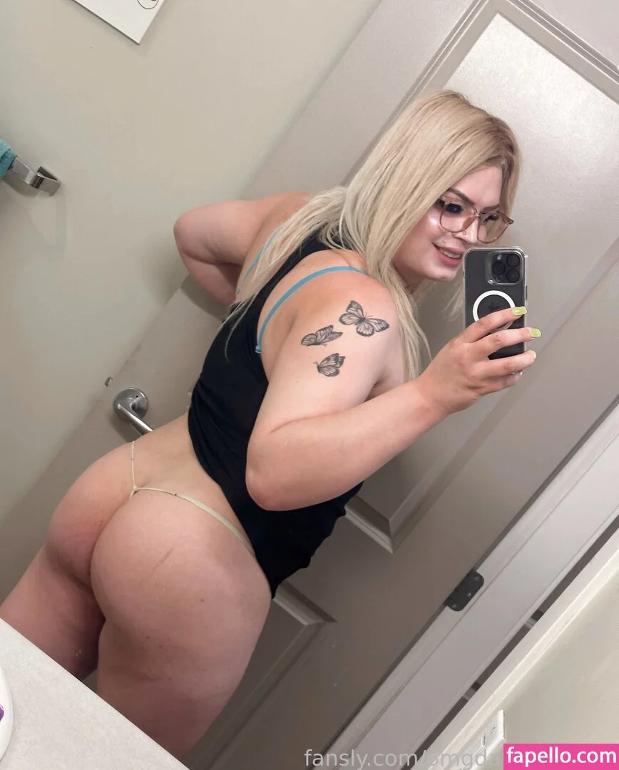 omgdannidolphin Onlyfans Photo Gallery 