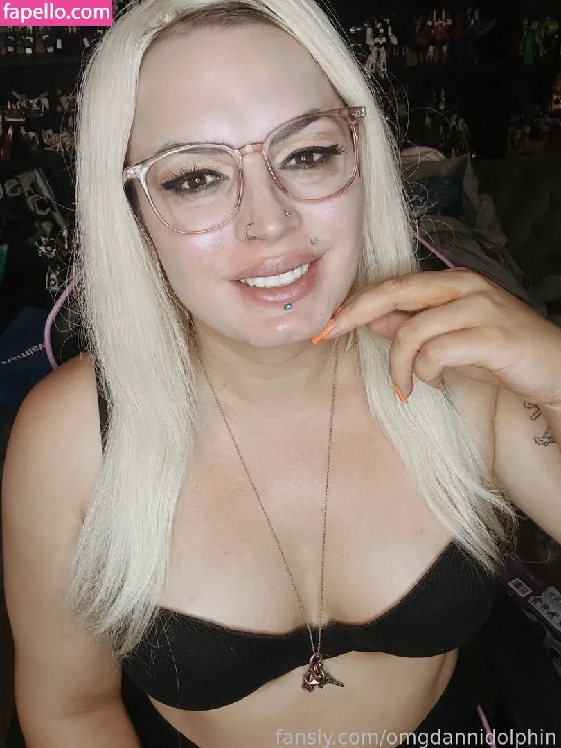 omgdannidolphin Onlyfans Photo Gallery 