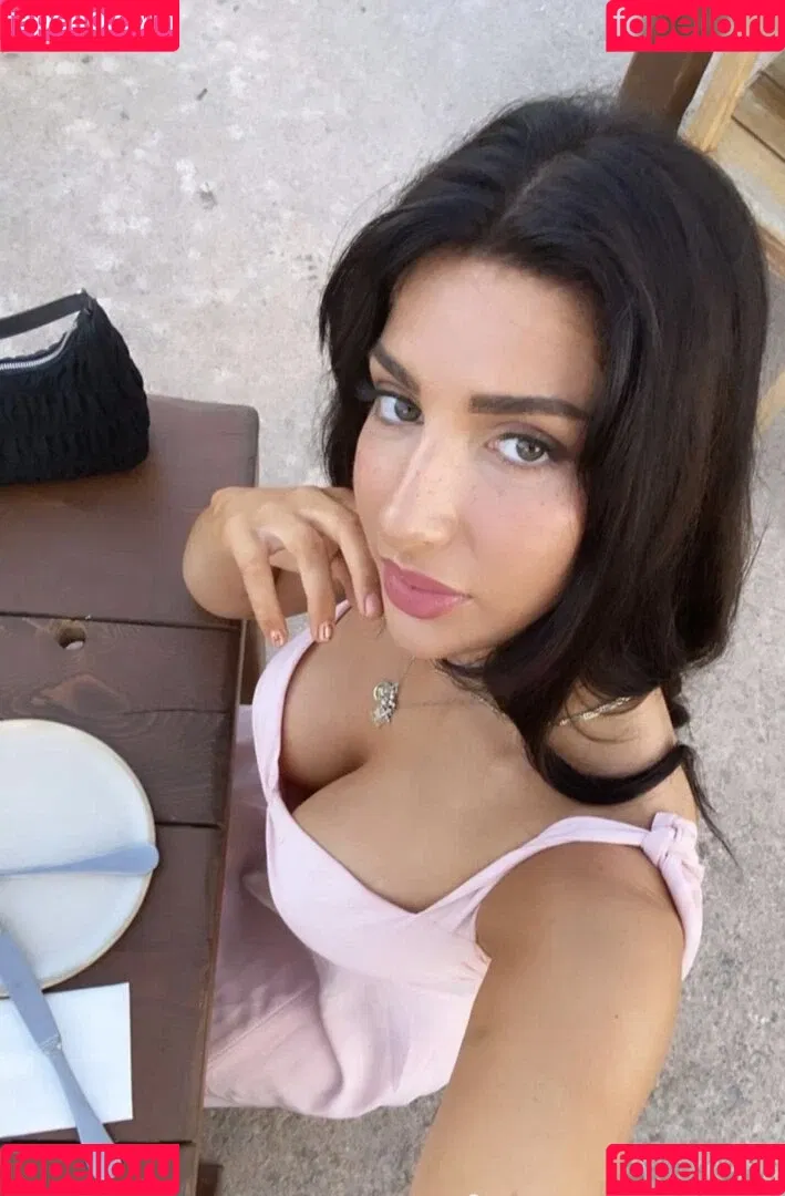 Pati Valpati Onlyfans Photo Gallery 