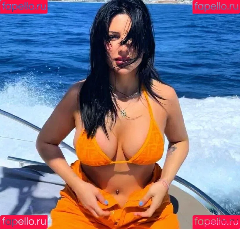 Pati Valpati Onlyfans Photo Gallery 