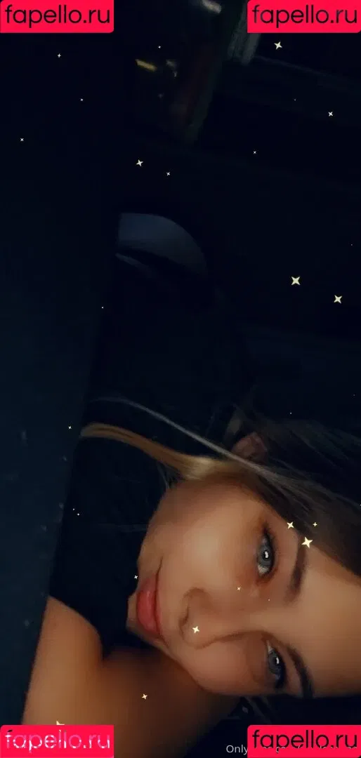 Rineya Onlyfans Photo Gallery 