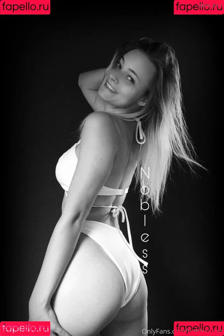 Rineya Onlyfans Photo Gallery 