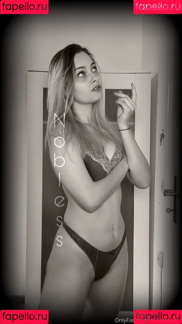 Rineya Onlyfans Photo Gallery 