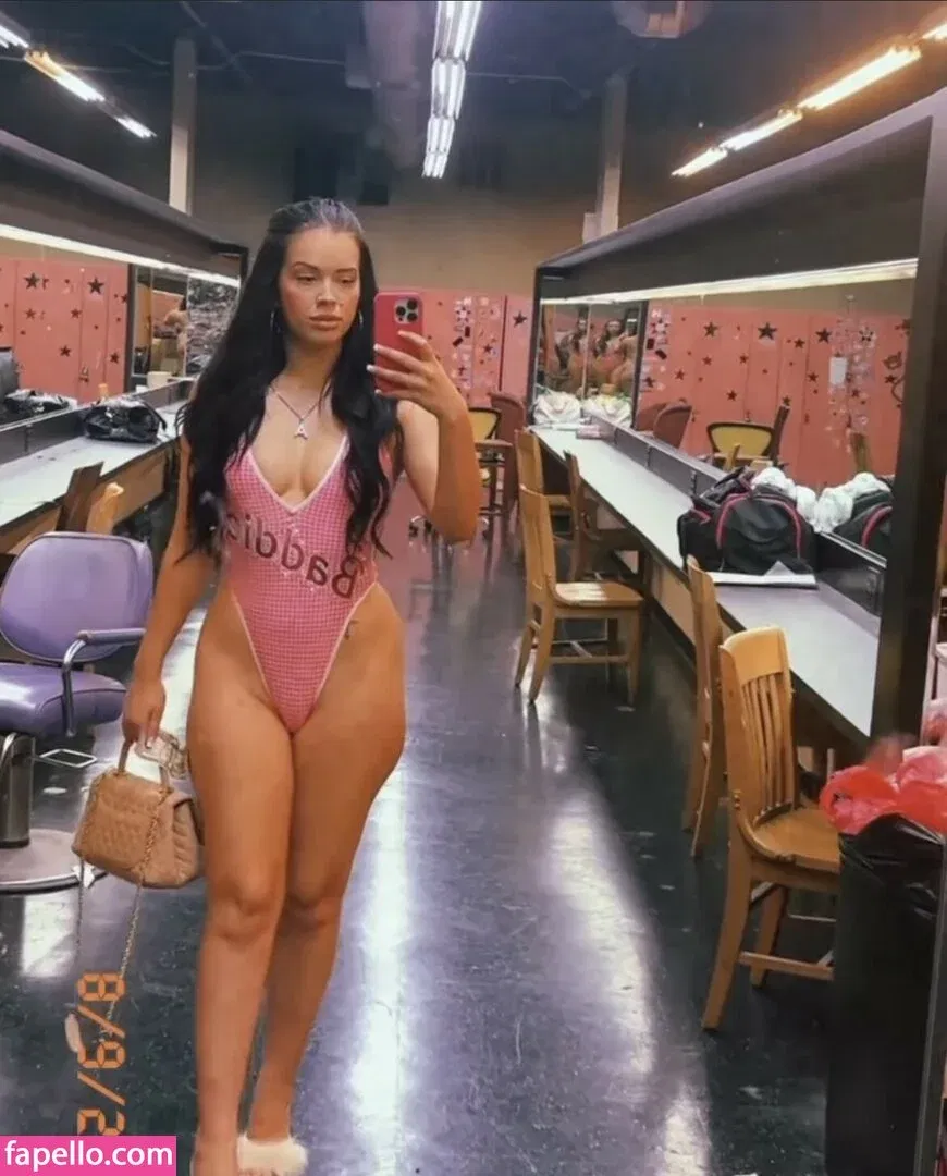 therealmee Onlyfans Photo Gallery 