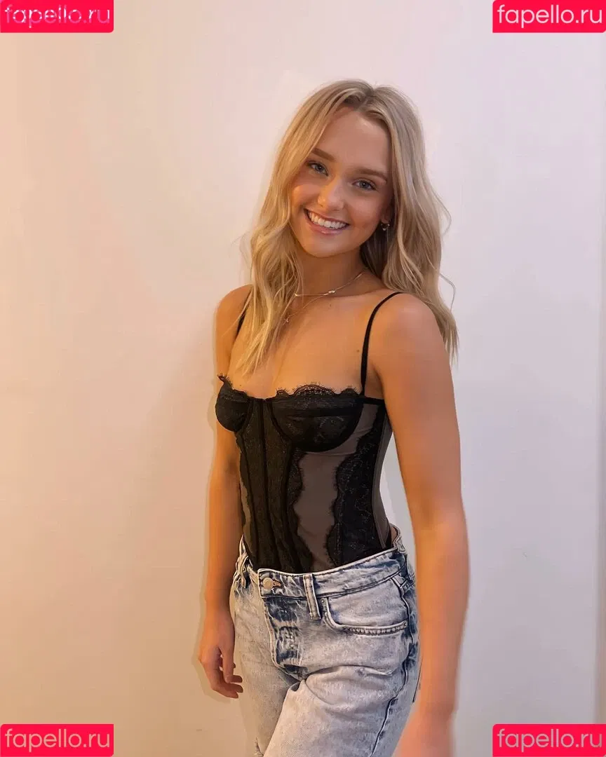 Alysse Wallaker Onlyfans Photo Gallery 