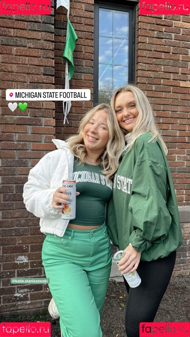 Alysse Wallaker Onlyfans Photo Gallery 