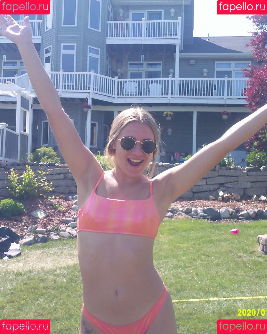 Alysse Wallaker Onlyfans Photo Gallery 