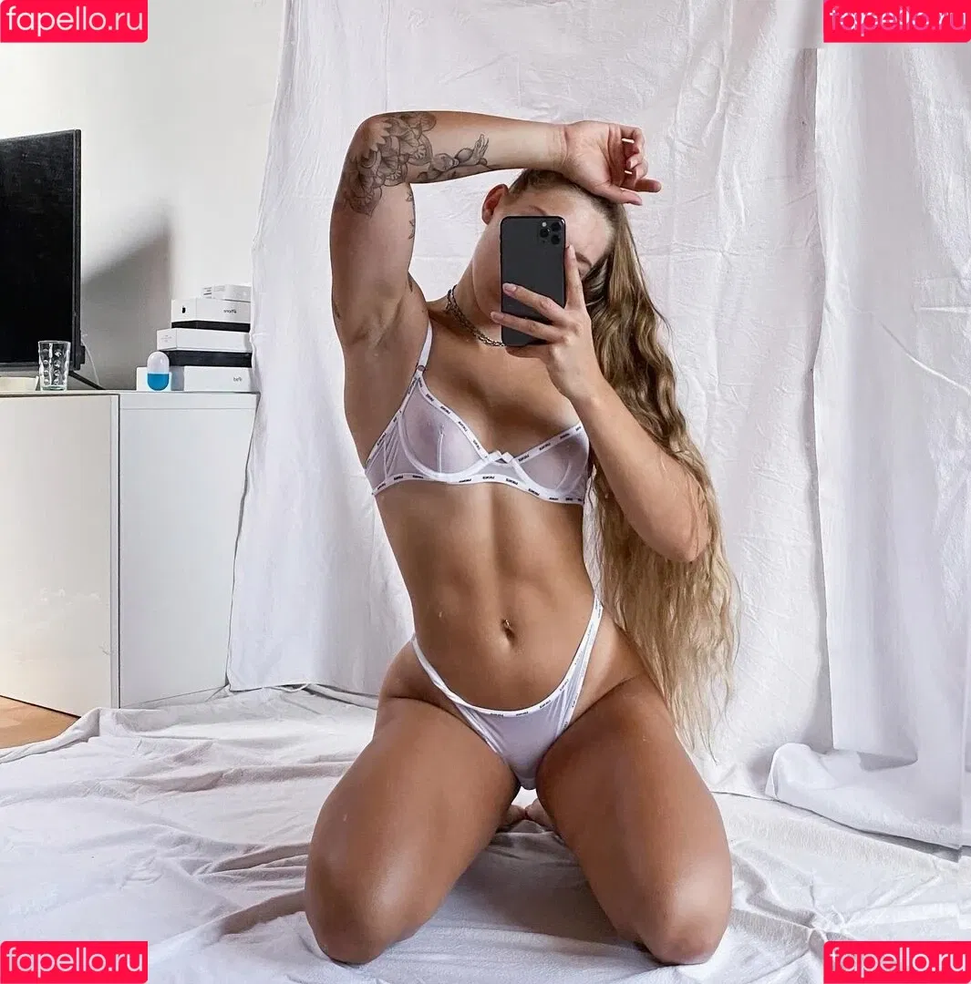 Mx Ronja Onlyfans Photo Gallery 