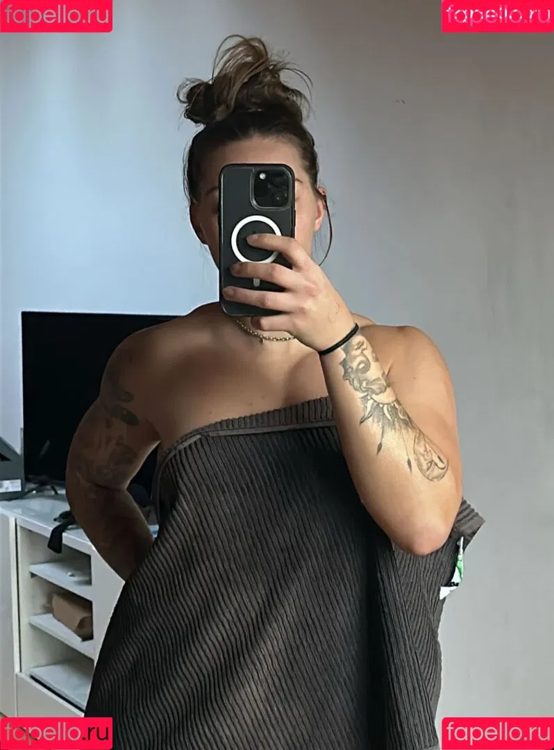 Mx Ronja Onlyfans Photo Gallery 