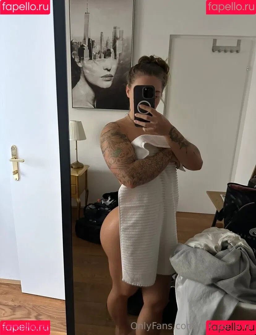 Mx Ronja Onlyfans Photo Gallery 