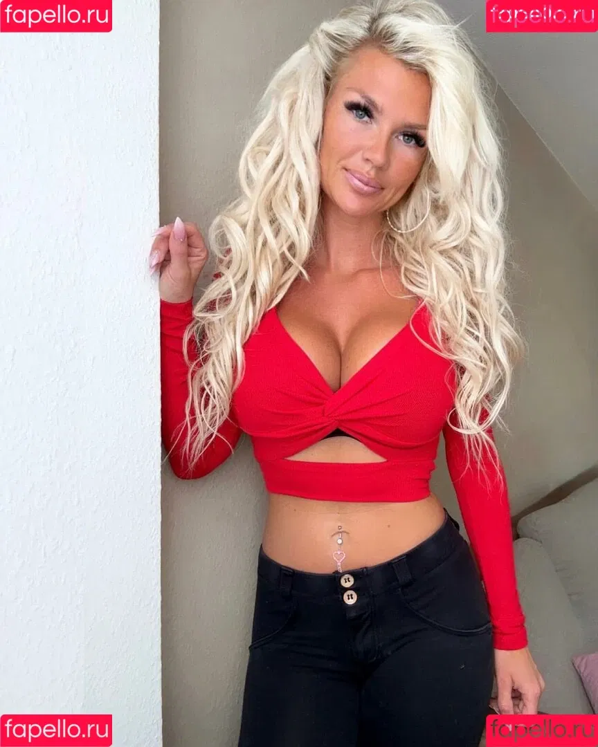 Manja Ihrke Onlyfans Photo Gallery 