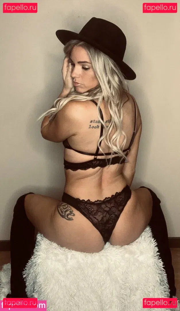 Jordan Holm Onlyfans Photo Gallery 