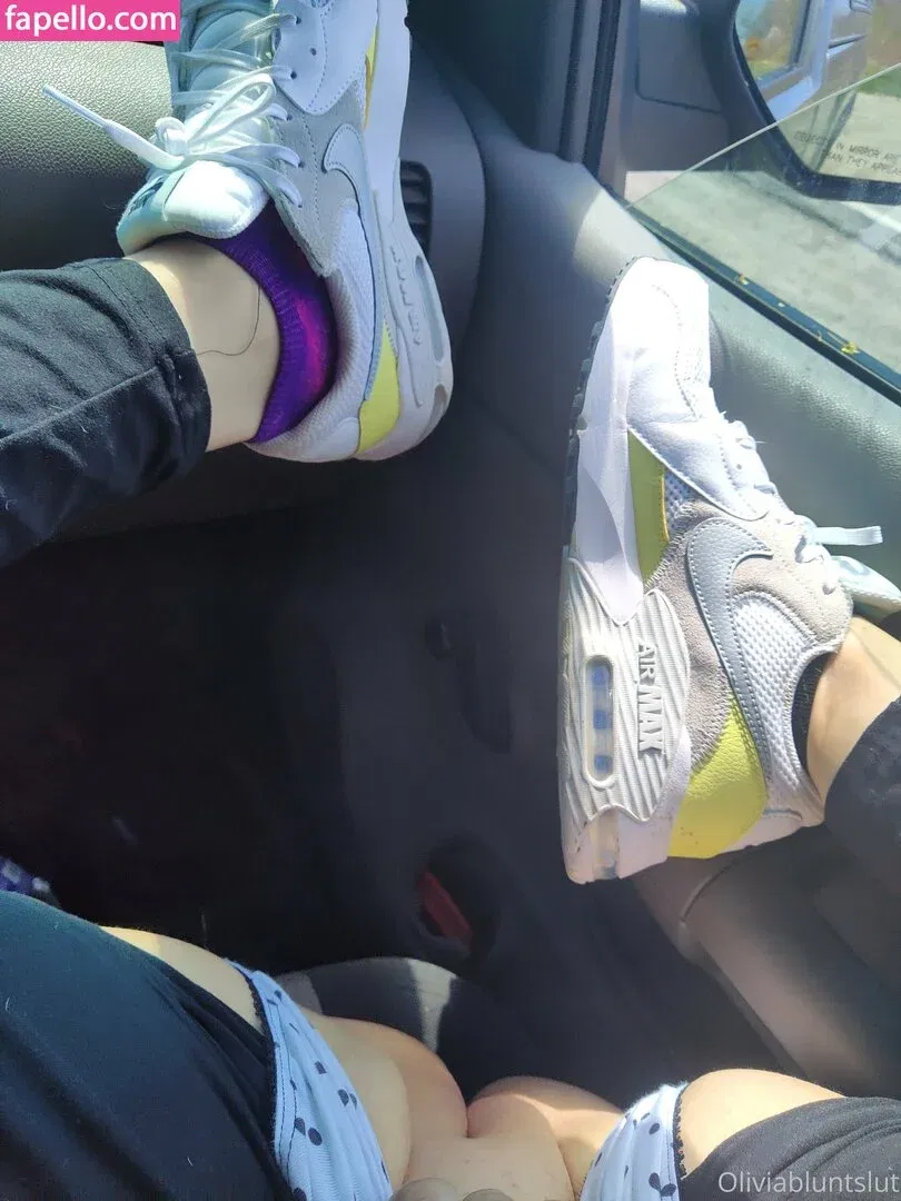 oliviabluntslut Onlyfans Photo Gallery 