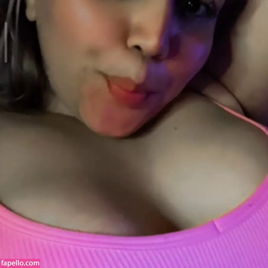 Edina Souza Onlyfans Photo Gallery 