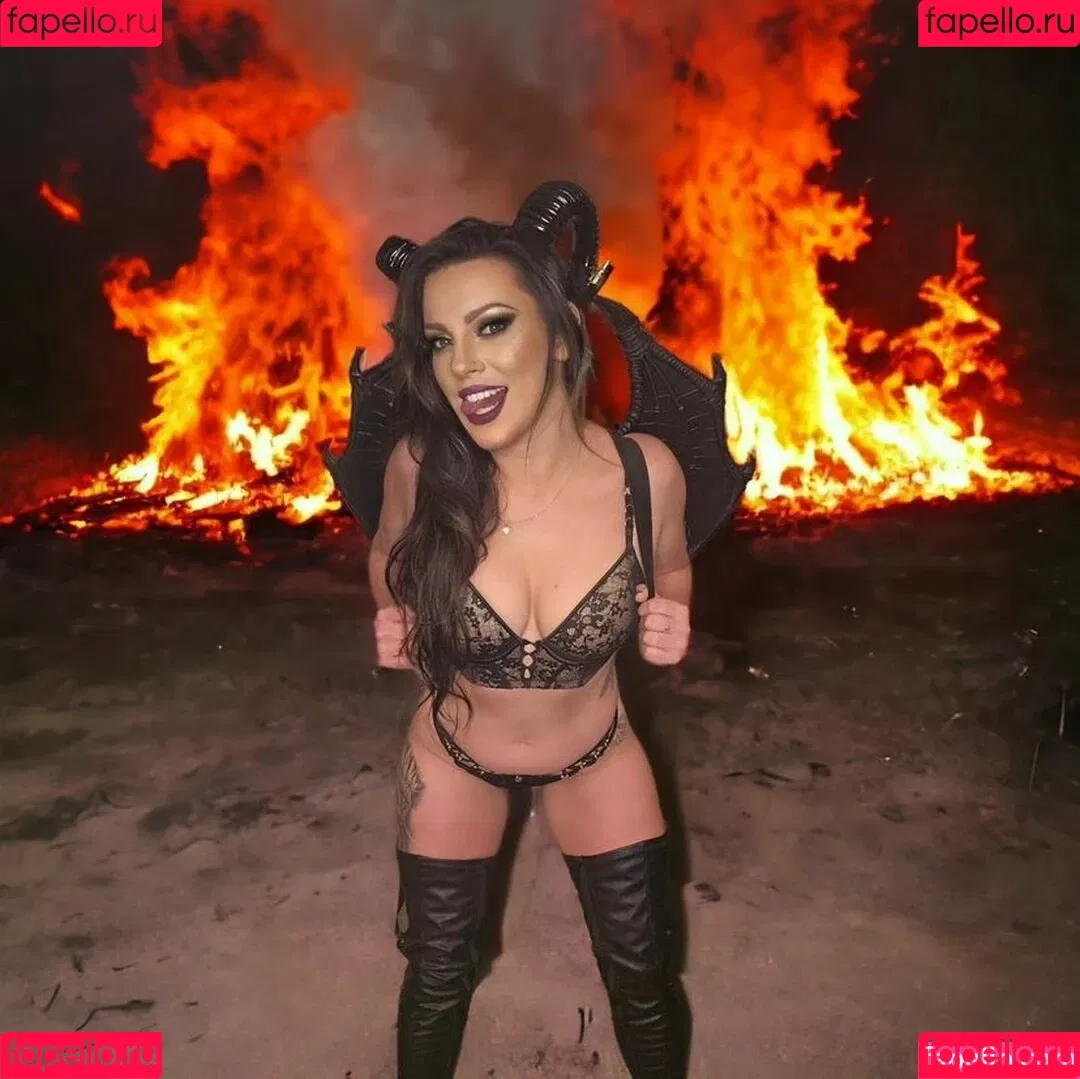 Miss Jackie Dee Onlyfans Photo Gallery 