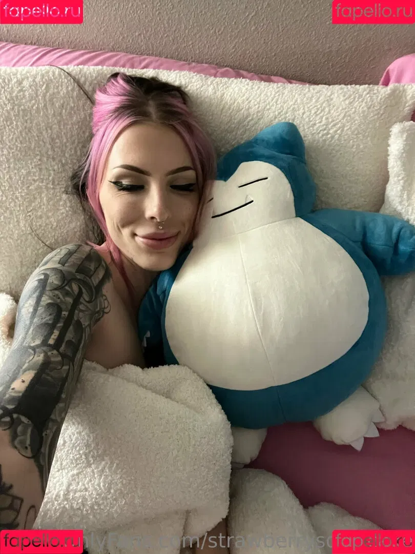 Strawberrysquirtcake Onlyfans Photo Gallery 