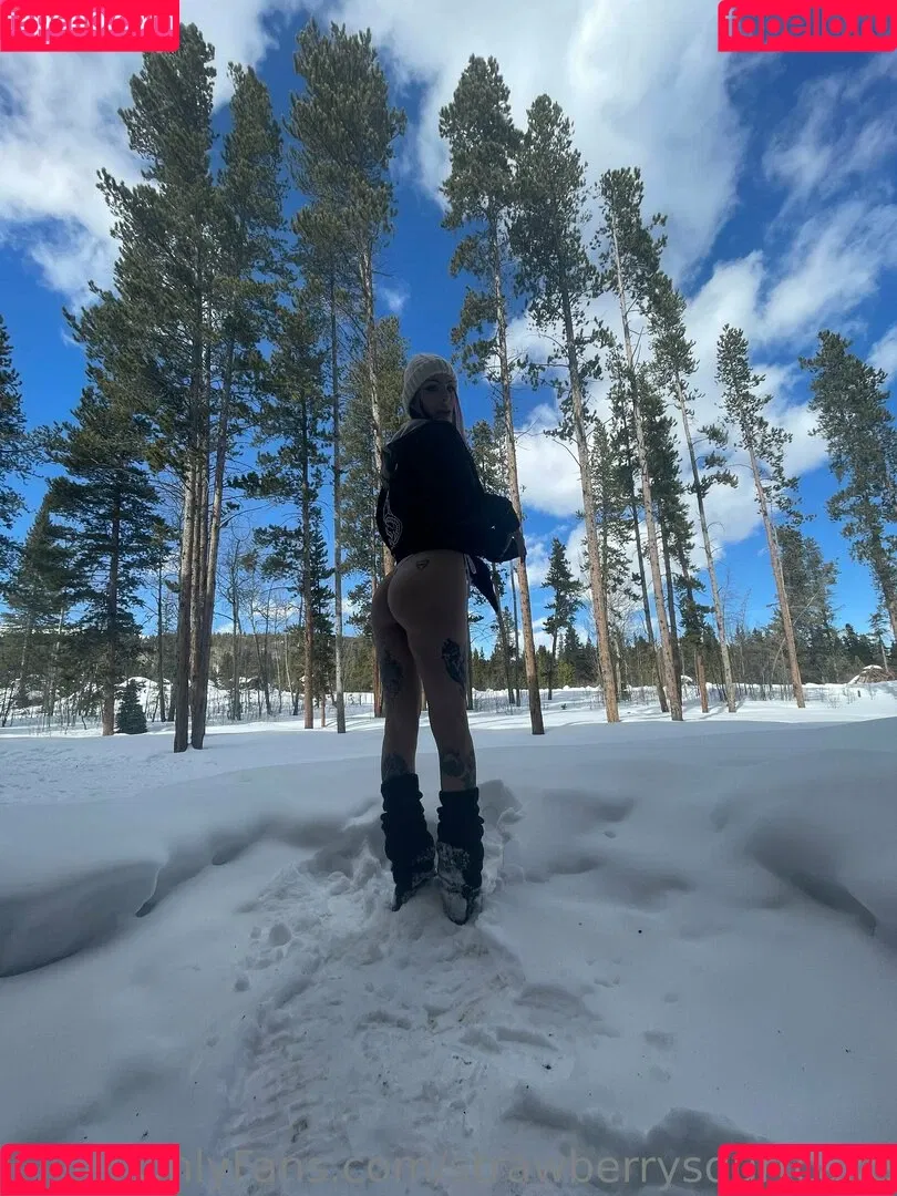 Strawberrysquirtcake Onlyfans Photo Gallery 