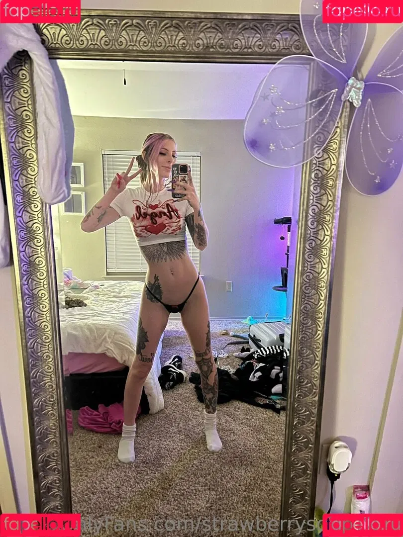 Strawberrysquirtcake Onlyfans Photo Gallery 