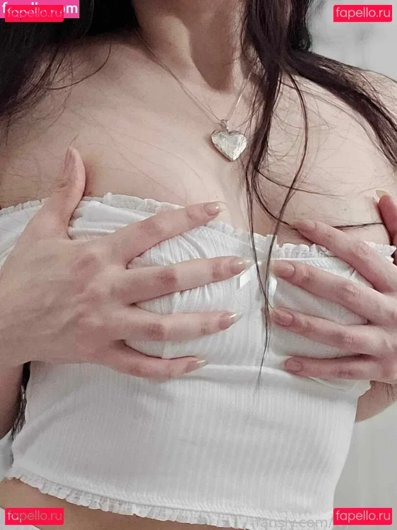 nyhzumi Onlyfans Photo Gallery 