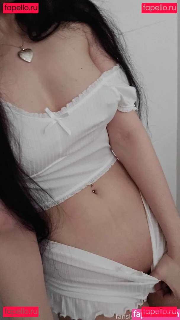 nyhzumi Onlyfans Photo Gallery 