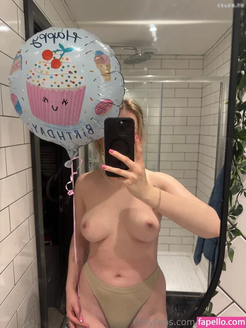 AbbiGilx Onlyfans Photo Gallery 