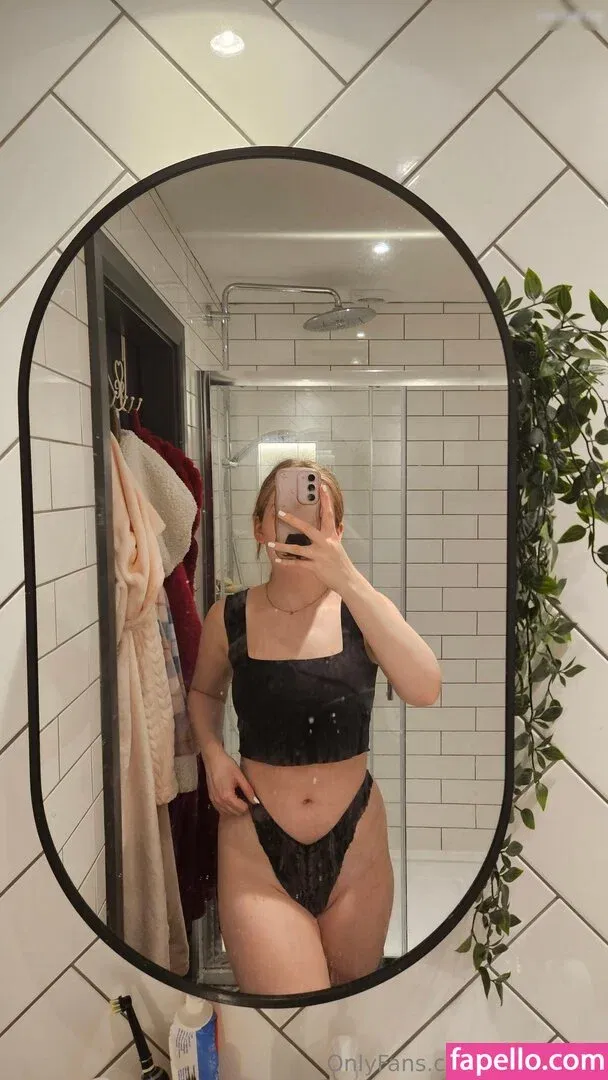 AbbiGilx Onlyfans Photo Gallery 