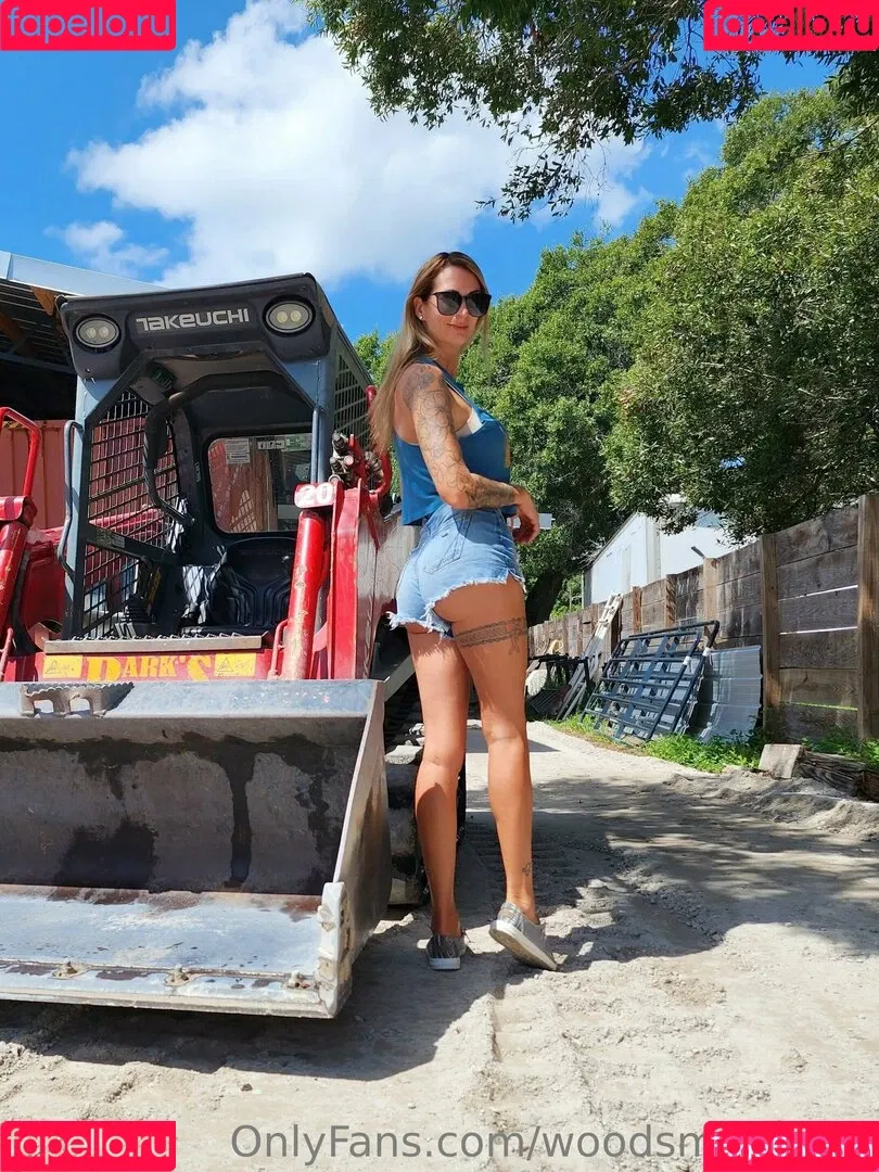 woodsman-wife Onlyfans Photo Gallery 