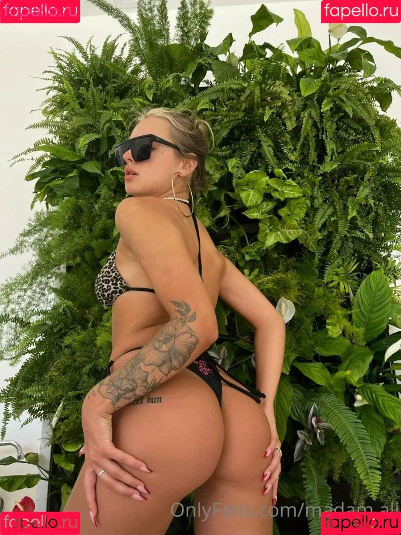 Madam.ali Onlyfans Photo Gallery 