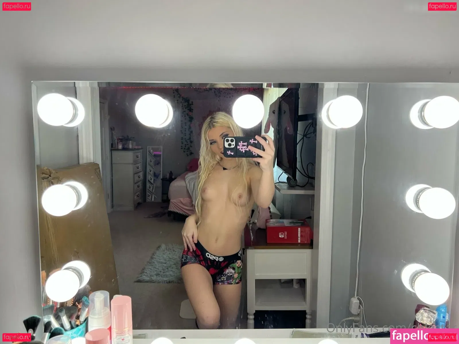 Chlostar Onlyfans Photo Gallery 