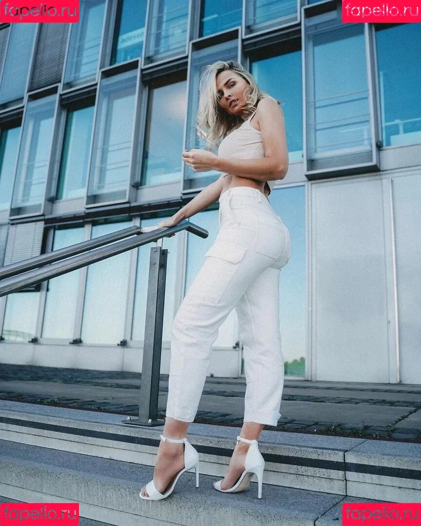 Jana Riva Onlyfans Photo Gallery 
