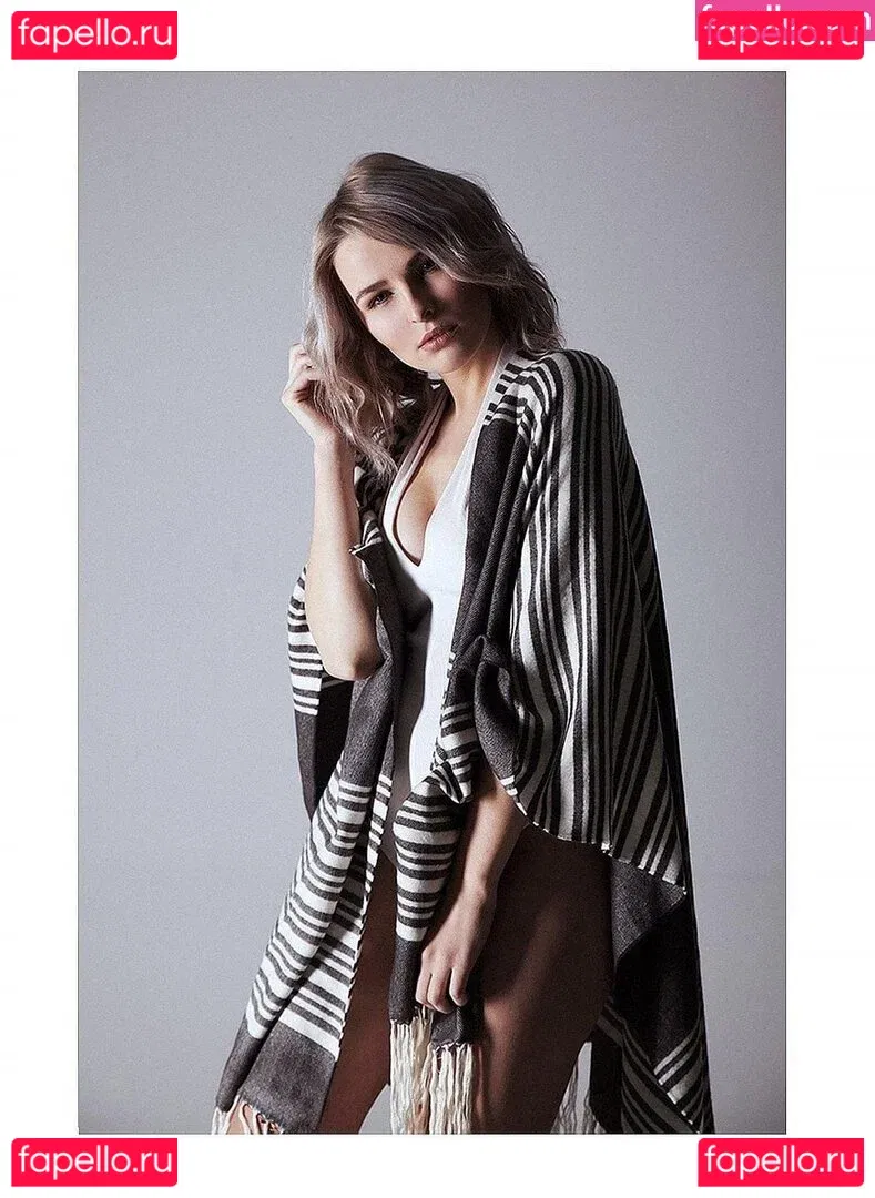 Jana Riva Onlyfans Photo Gallery 