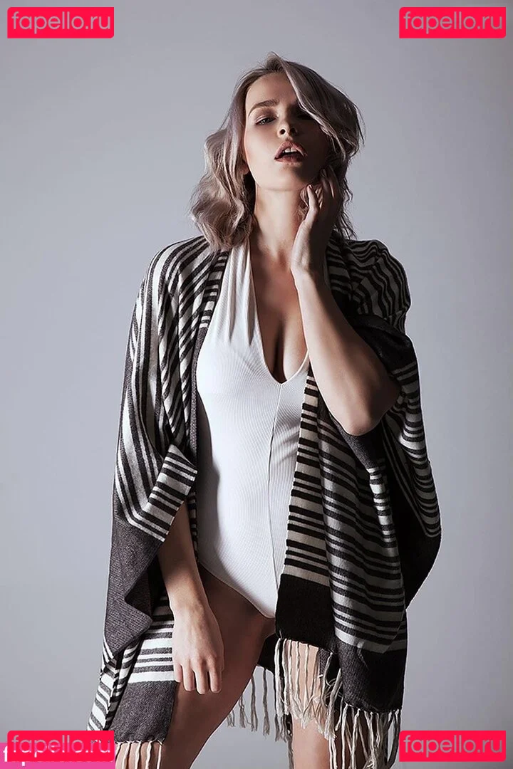 Jana Riva Onlyfans Photo Gallery 