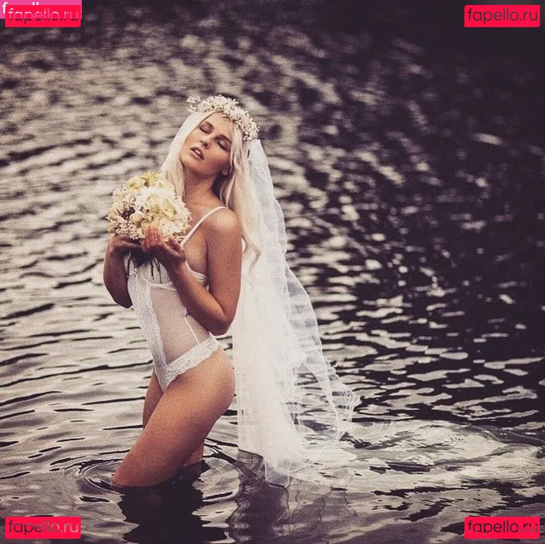 Jana Riva Onlyfans Photo Gallery 