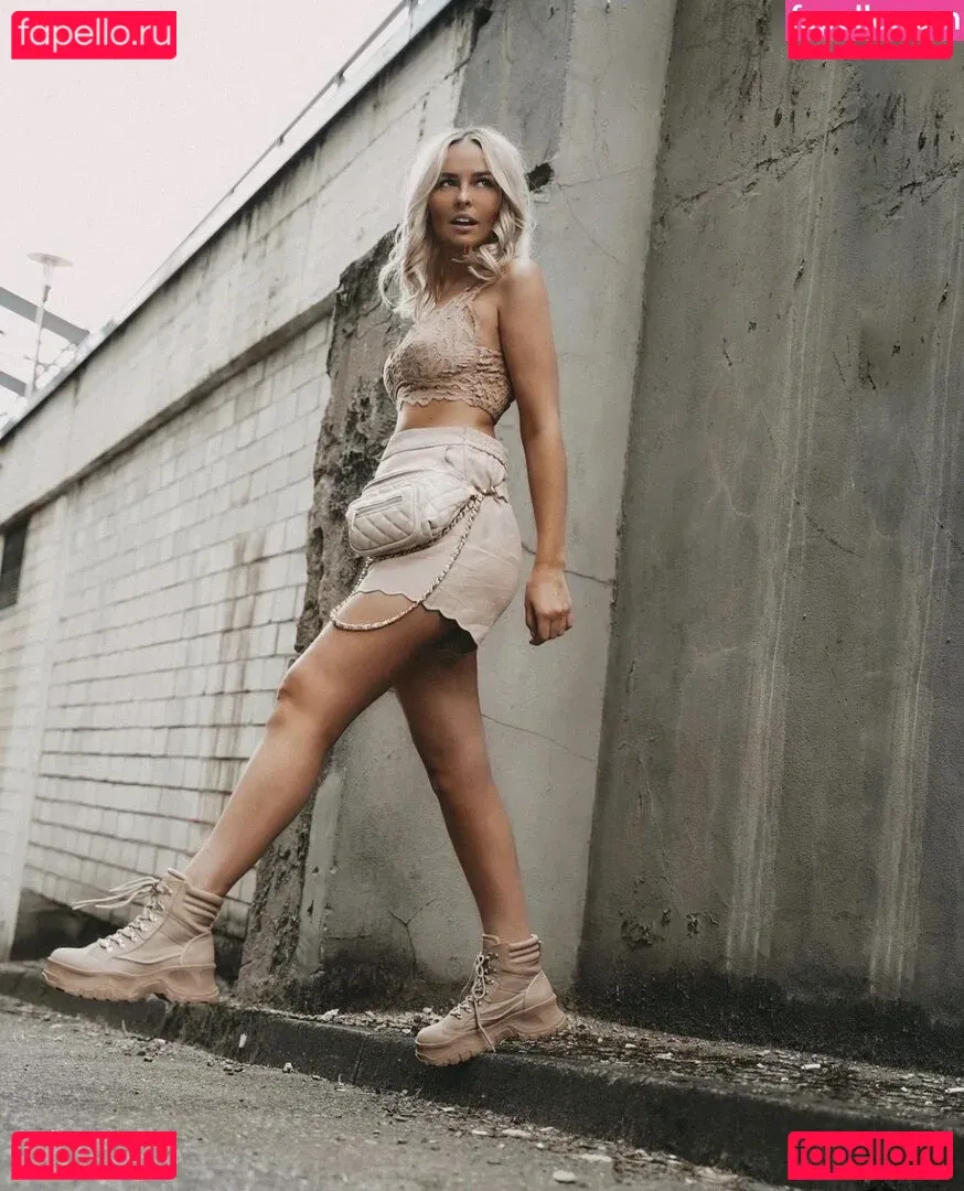 Jana Riva Onlyfans Photo Gallery 