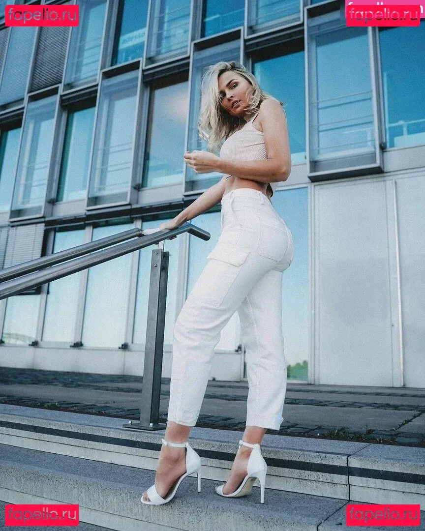 Jana Riva Onlyfans Photo Gallery 