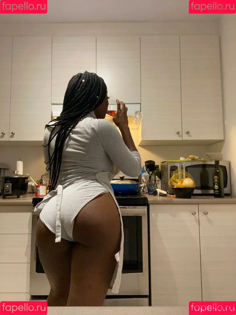Kenicherie Onlyfans Photo Gallery 