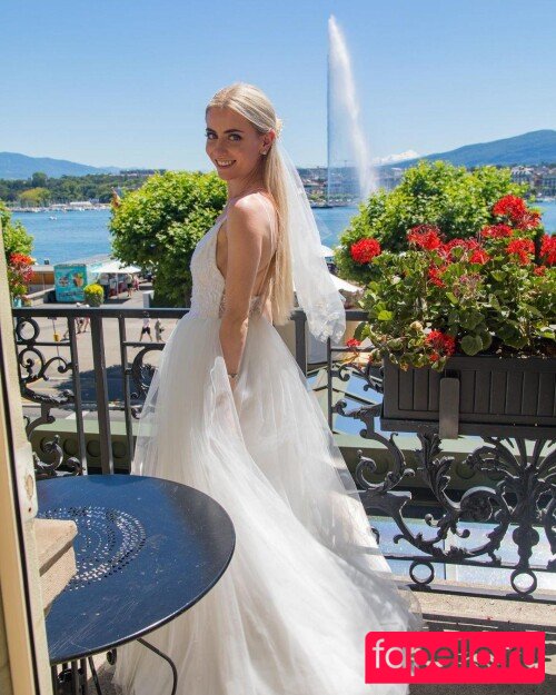 Blonde Belle Nude Onlyfans Photo 44