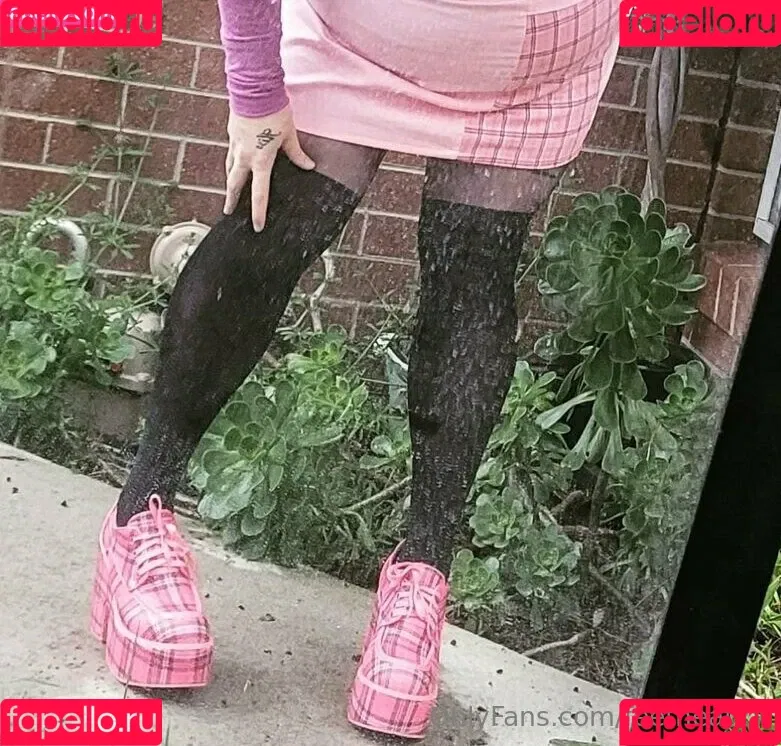 feetheat27 Onlyfans Photo Gallery 