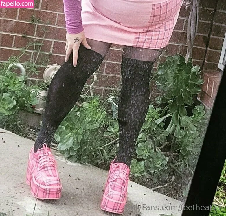 feetheat27 Onlyfans Photo Gallery 