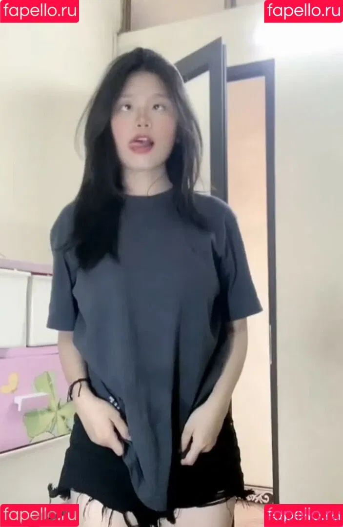 Khanh Linh Onlyfans Photo Gallery 